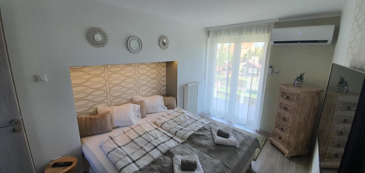 Fortunabeachhouse Zamárdi Exteriör bild